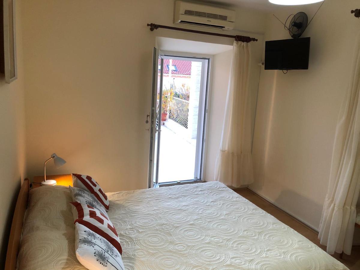 Guest House Katic دوبروفينك المظهر الخارجي الصورة